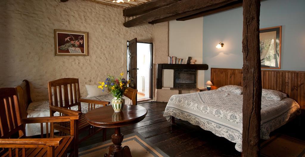 Domaine De Bertrandy Bed & Breakfast Allemagne-en-Provence Phòng bức ảnh