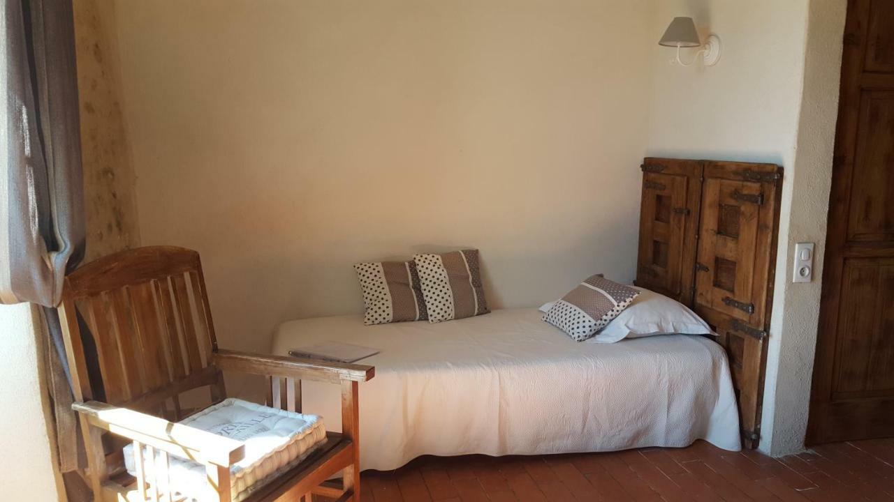 Domaine De Bertrandy Bed & Breakfast Allemagne-en-Provence Ngoại thất bức ảnh